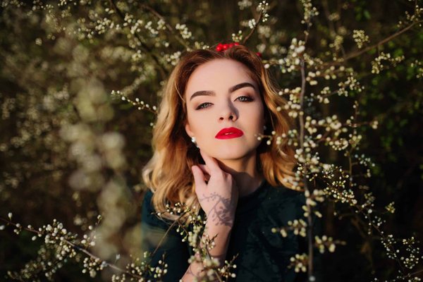 Les astuces pour créer un look chic sans se ruiner